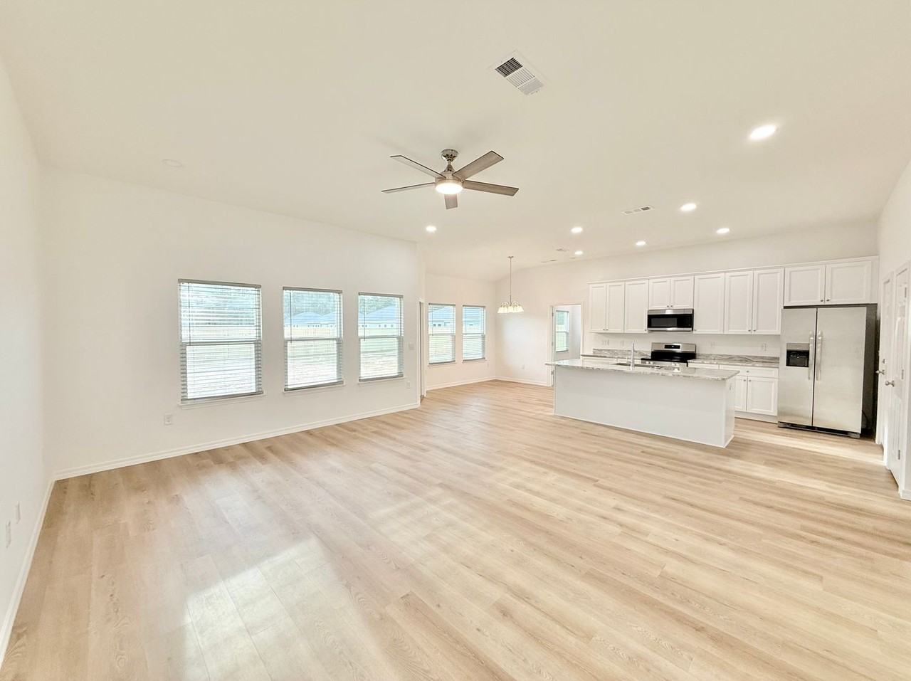 3365 Country Ln - Photo 2 of 14