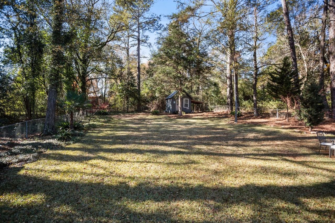 1175 Lakeview Dr - Photo 7 of 37