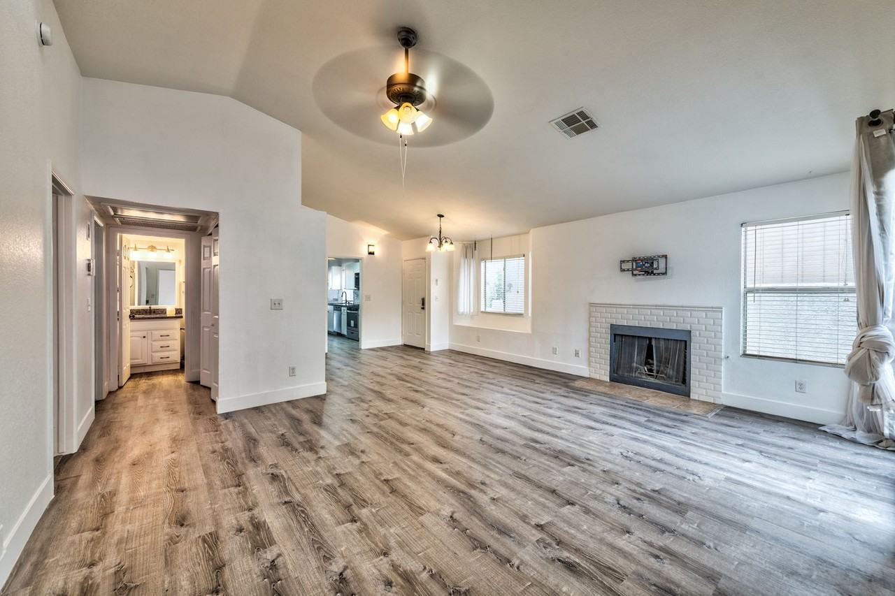 7219 Nordic Lights Dr - Photo 3 of 15