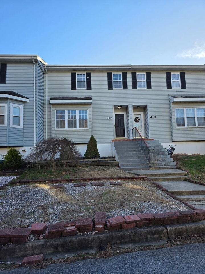 412 3rd St - Photo 2 of 46