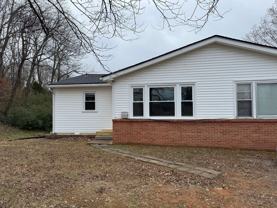 606 Dover Rd - Photo 1 of 1