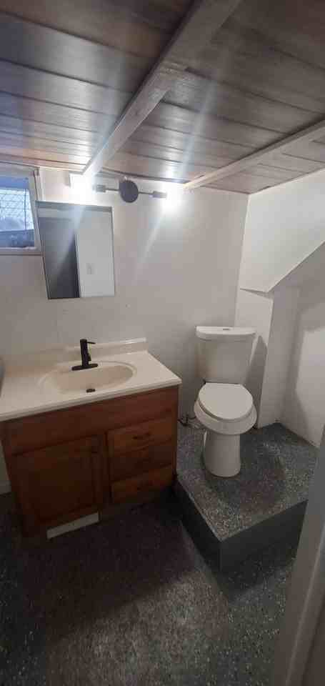 20632 Woodstock Ave - Photo 6 of 29