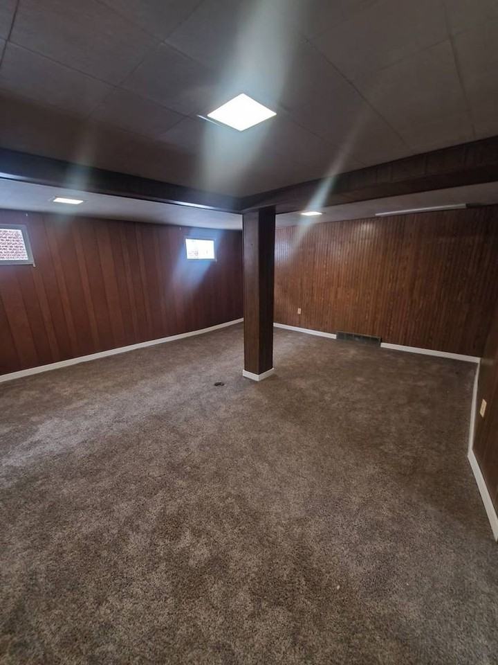 20632 Woodstock Ave - Photo 7 of 29