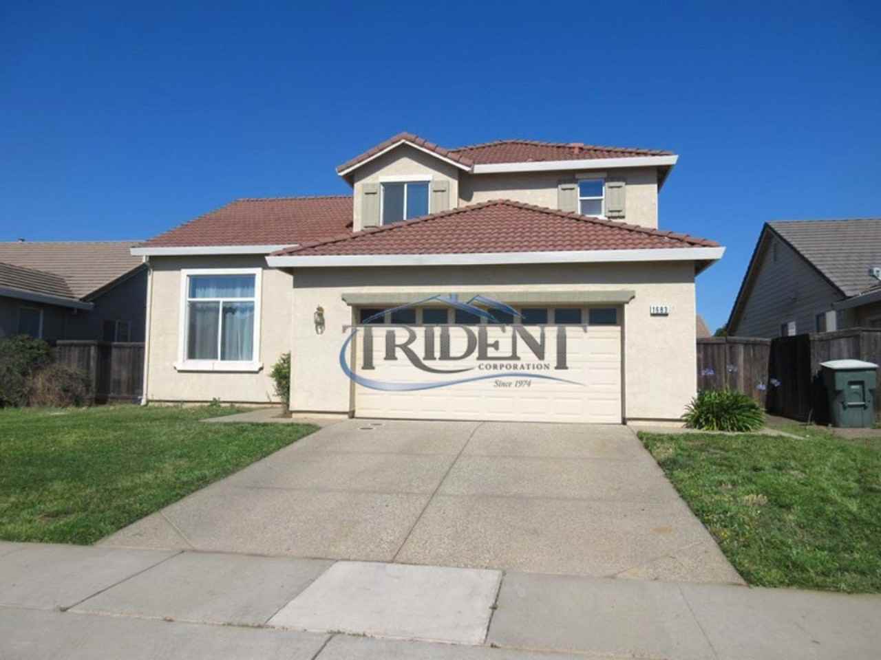 1683 Cobblestone Dr - Photo 2 of 25