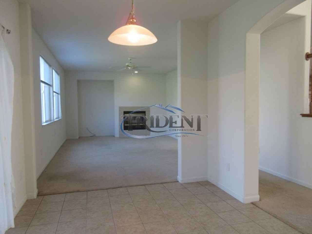 1683 Cobblestone Dr - Photo 3 of 25