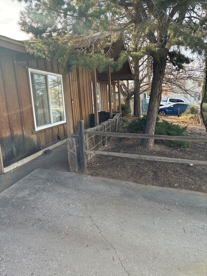 8108 Eddy Ave Ne - Photo 3 of 11