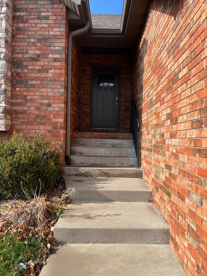 5353 S Twelve Oaks Rd - Photo 2 of 38