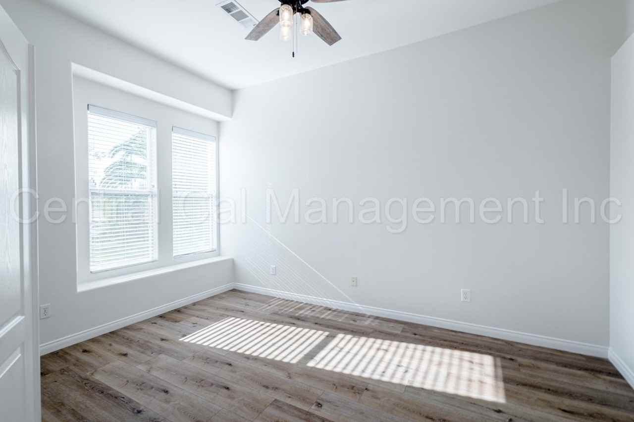 8614 Exodus Ln - Photo 6 of 31