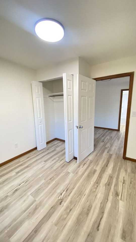 7755 Woodland Rd - Photo 7 of 14