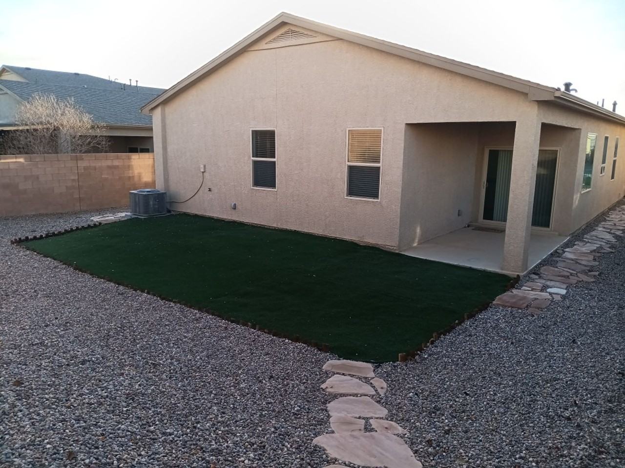 1170 Grace St Ne - Photo 3 of 21