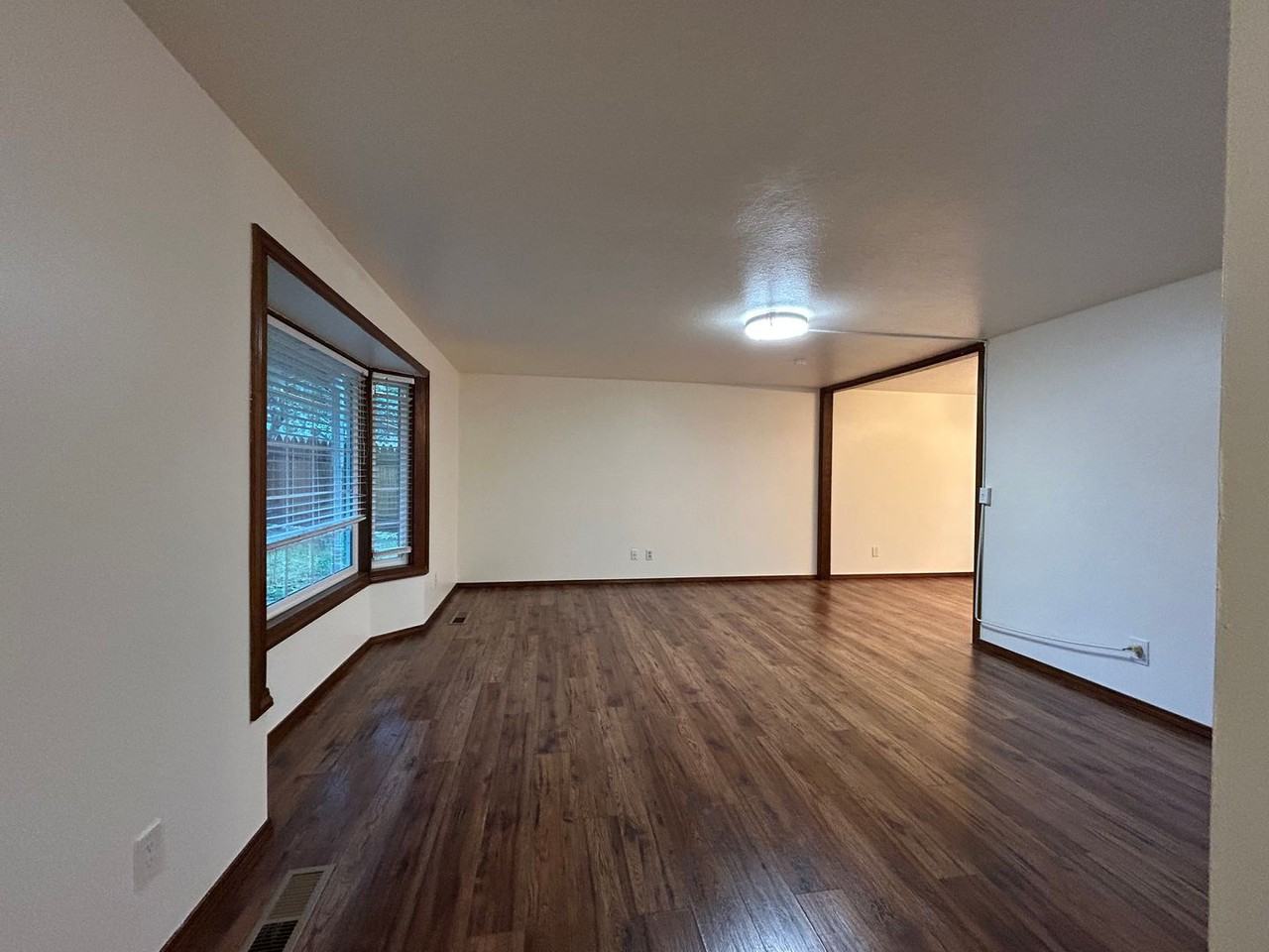 6770 Sw Juniper Ter - Photo 5 of 50