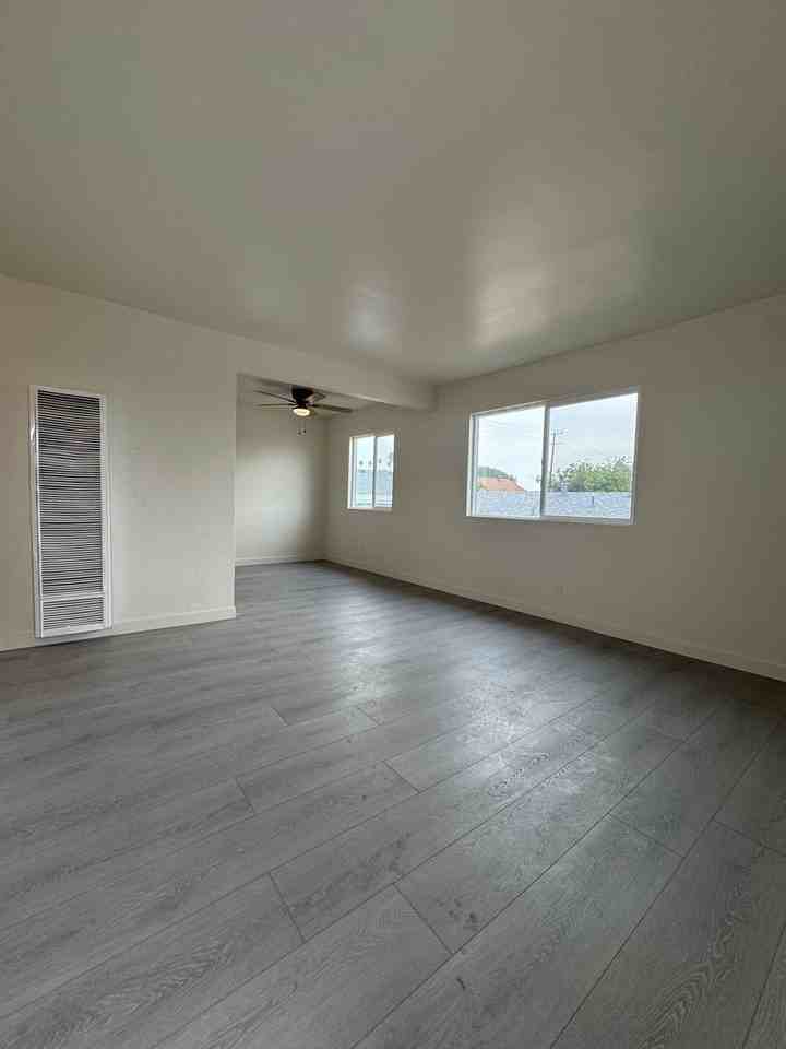 3540 & 3540 1/2 6th St - Photo 2 of 17