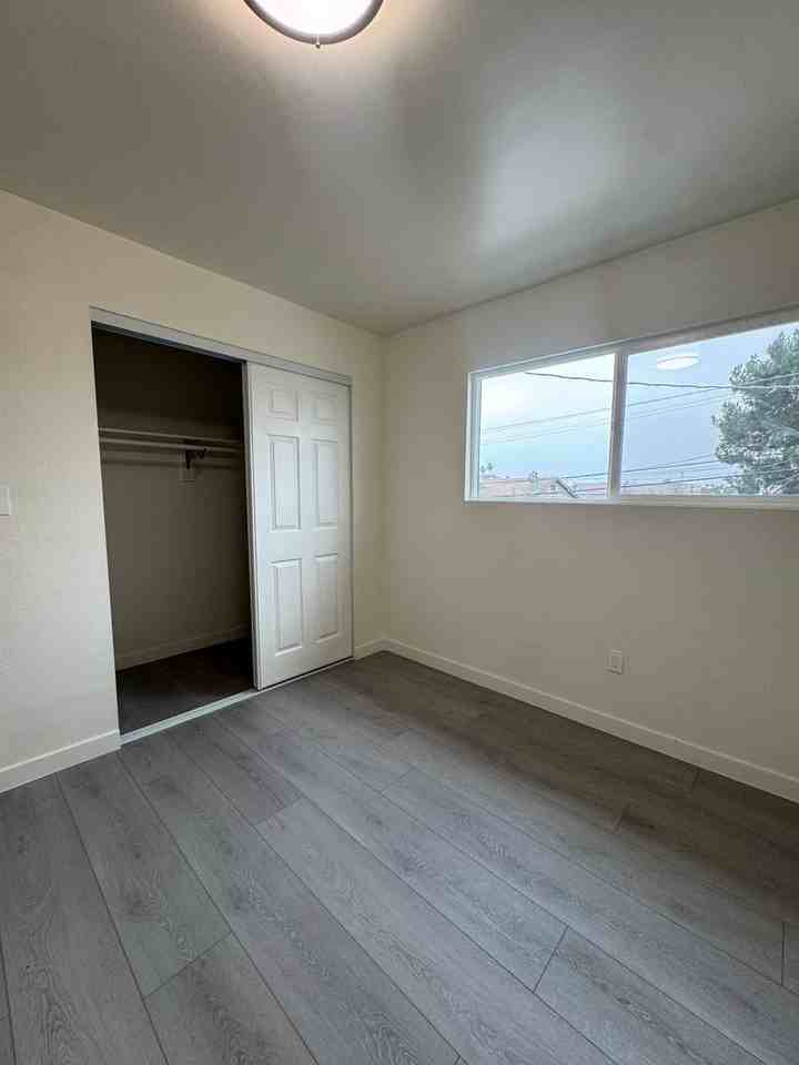 3540 & 3540 1/2 6th St - Photo 6 of 17