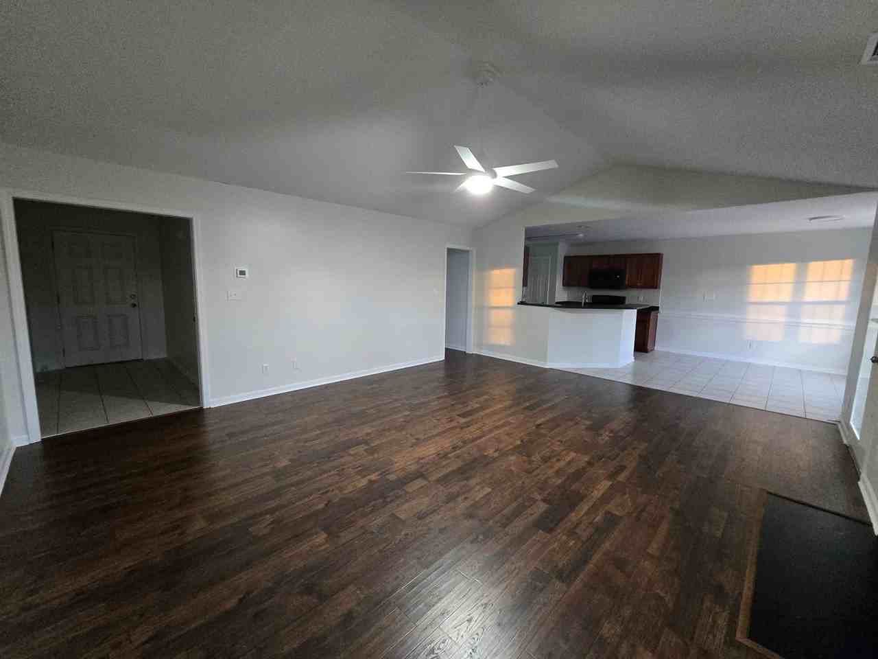 5113 Trophy Ct - Photo 5 of 32