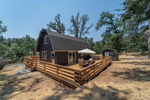 featured image of 19220 Pleasantview Dr