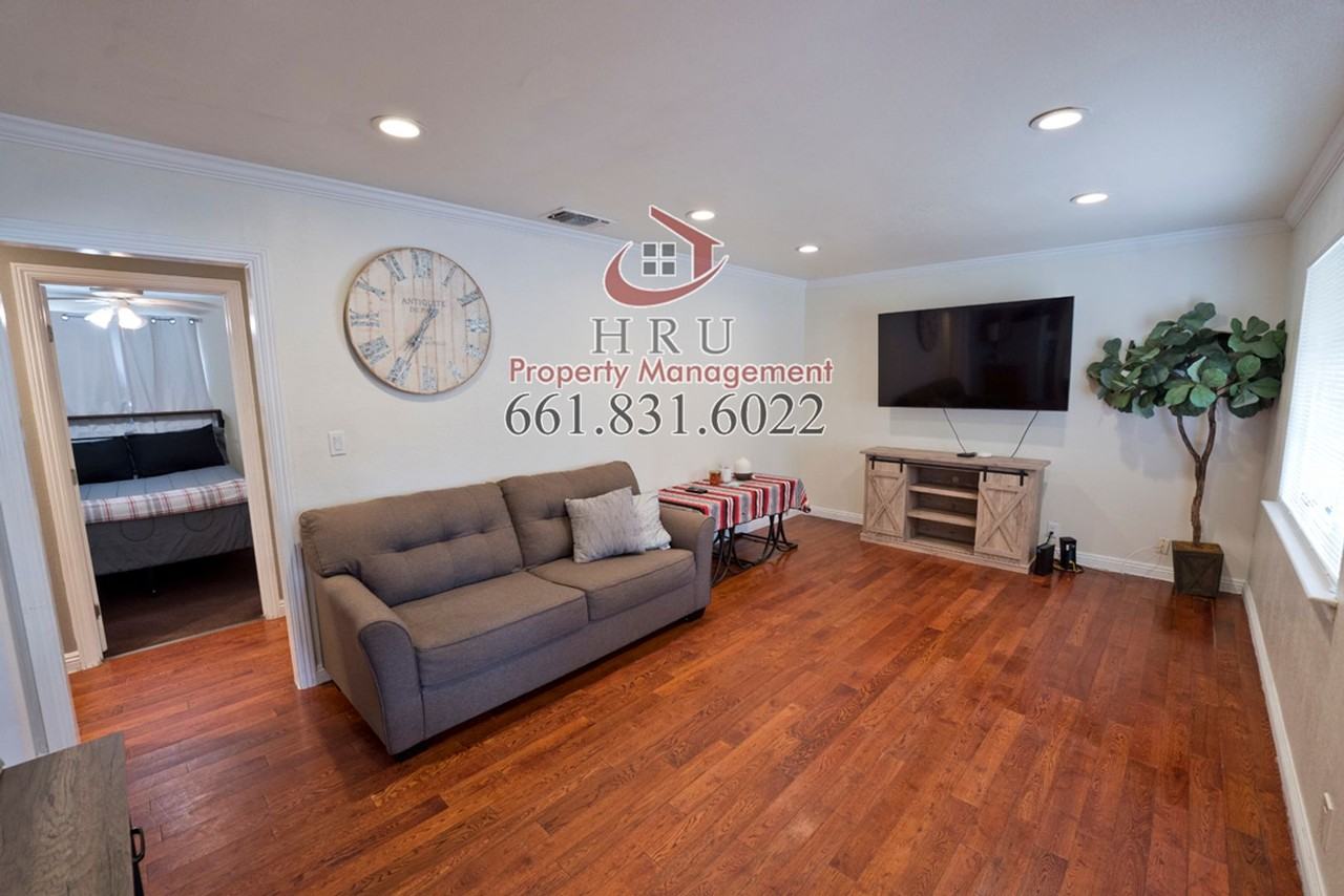 2018 Bernard St - Photo 3 of 26