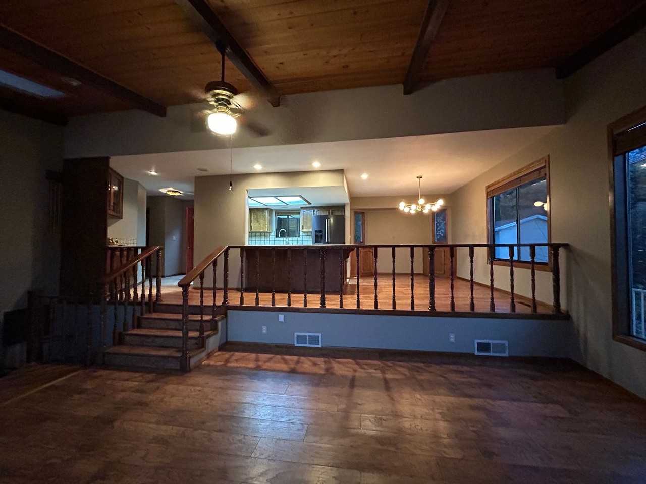 6367 Woodman Dr - Photo 7 of 35