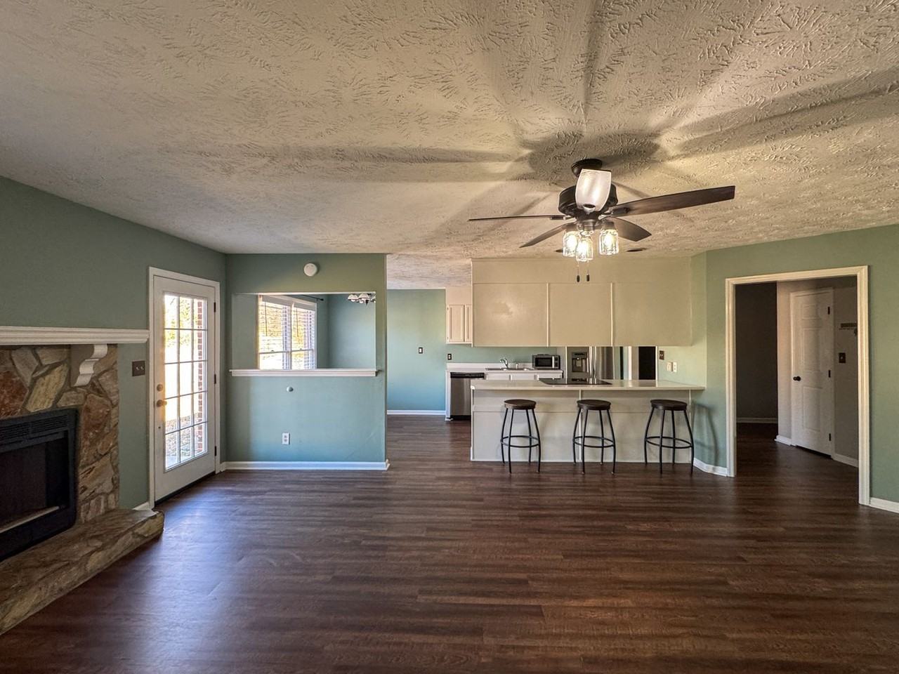 309 Sparrow Dr - Photo 4 of 25