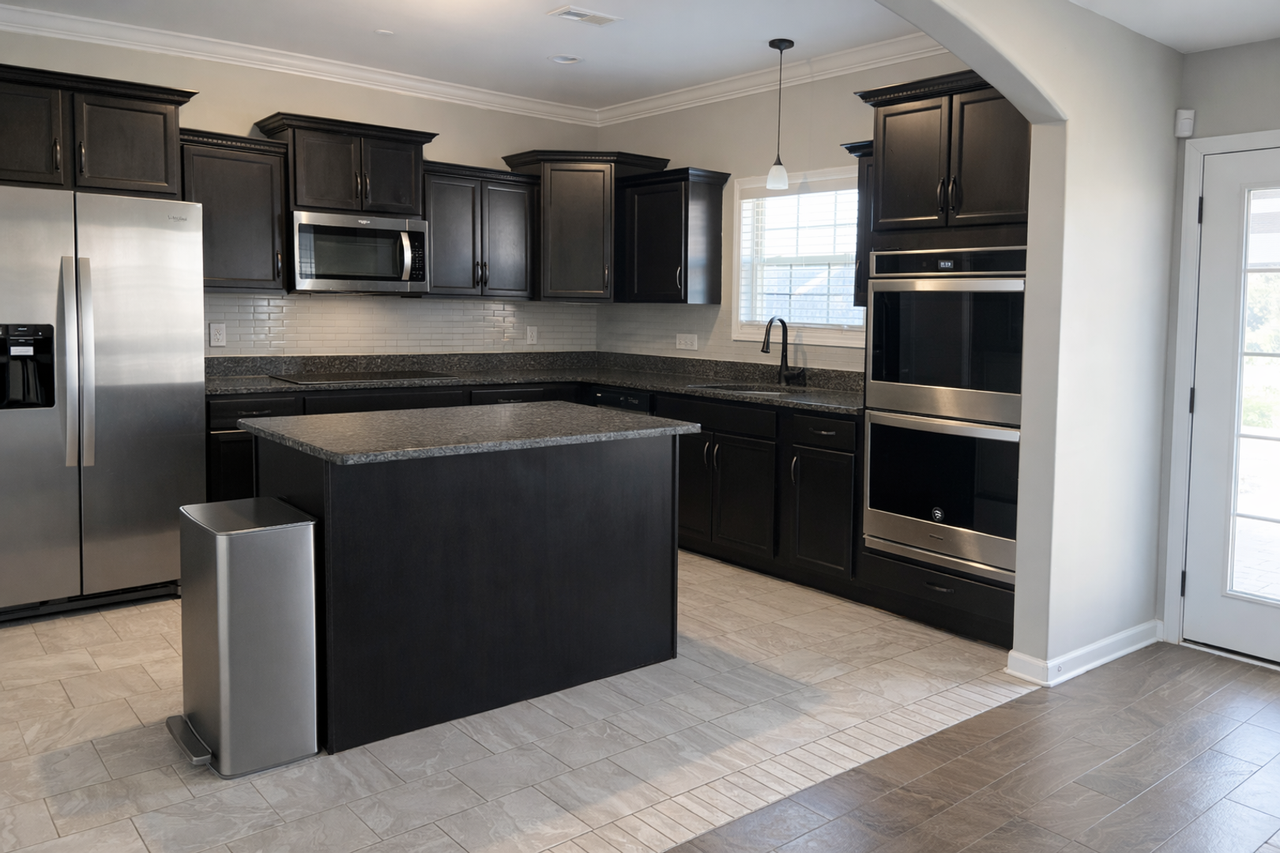 1554 Raven Rd - Photo 2 of 11