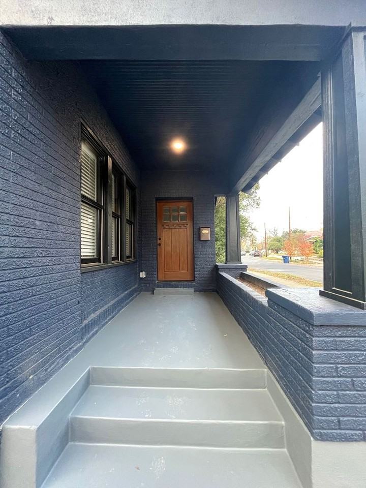 706 Evergreen Ct - Photo 3 of 18