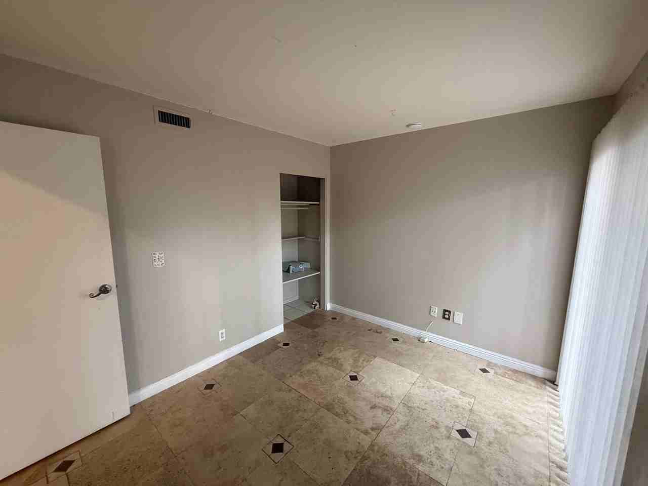 10763 Escobar Dr - Photo 7 of 31