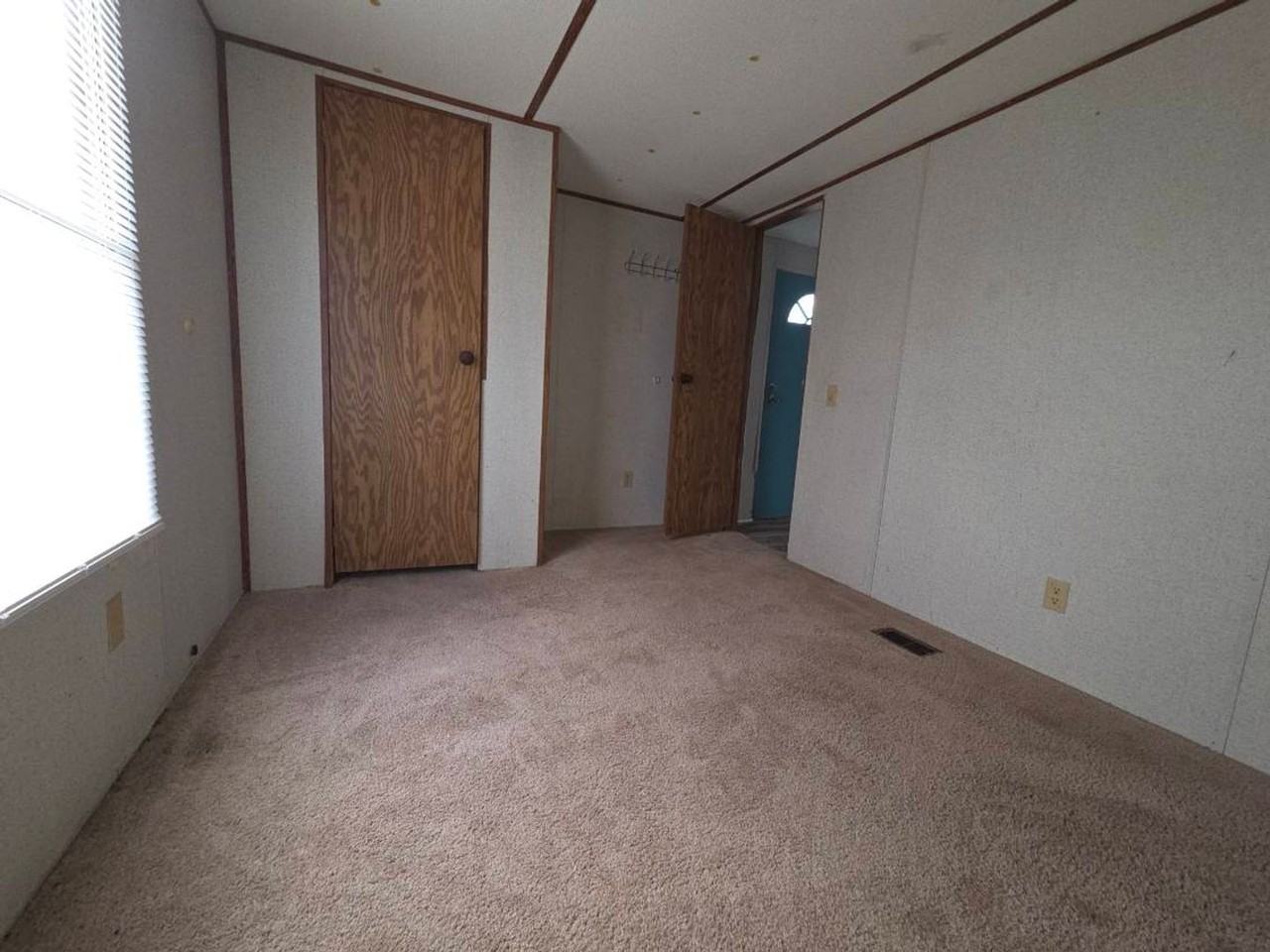 614 Oakland Church Rd - Photo 6 of 9