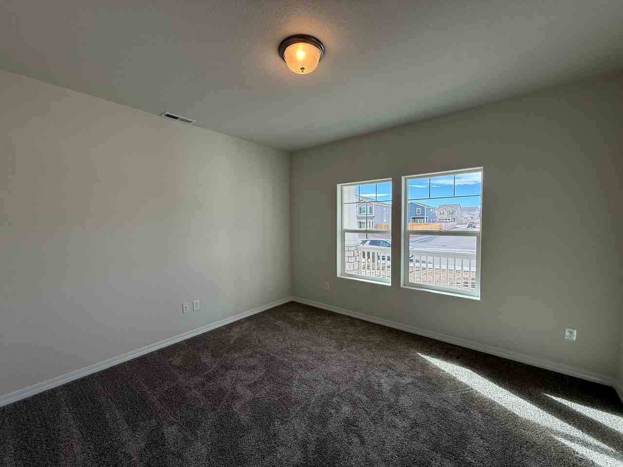 8221 Sophia Ln - Photo 6 of 28