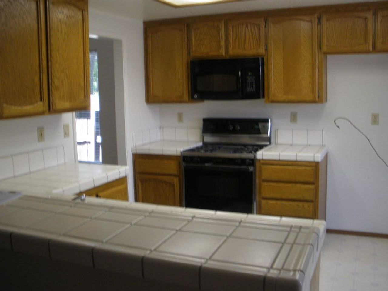 700 Rambleton Dr - Photo 2 of 12