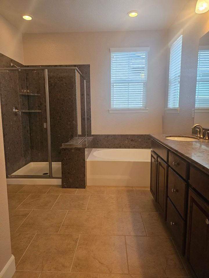 508 Dijon Pl - Photo 7 of 9