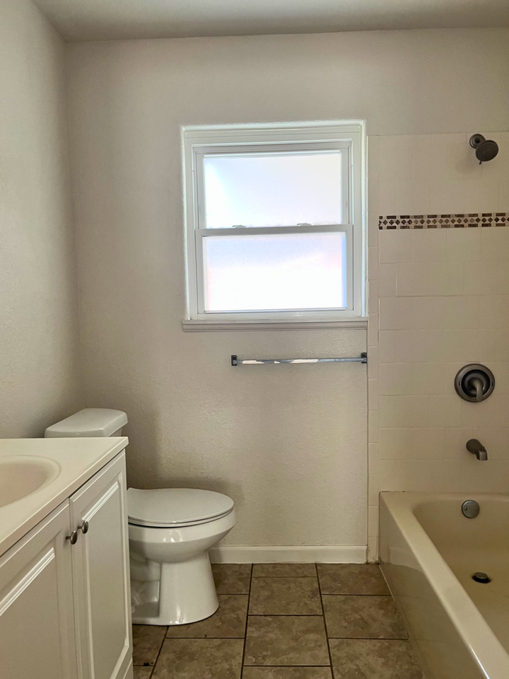 2022 Odessa Dr - Photo 6 of 12