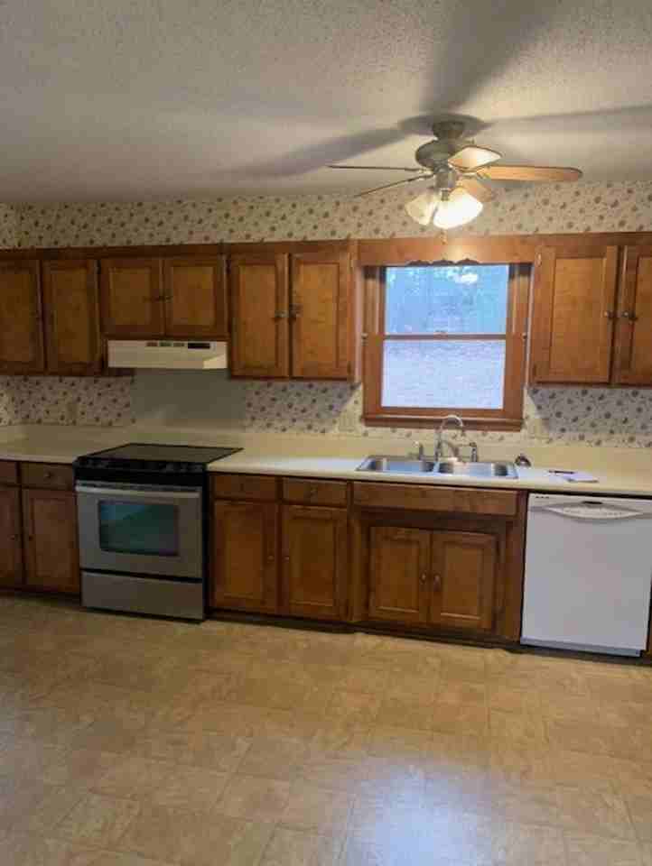 70 Carolina Oaks Dr - Photo 4 of 19