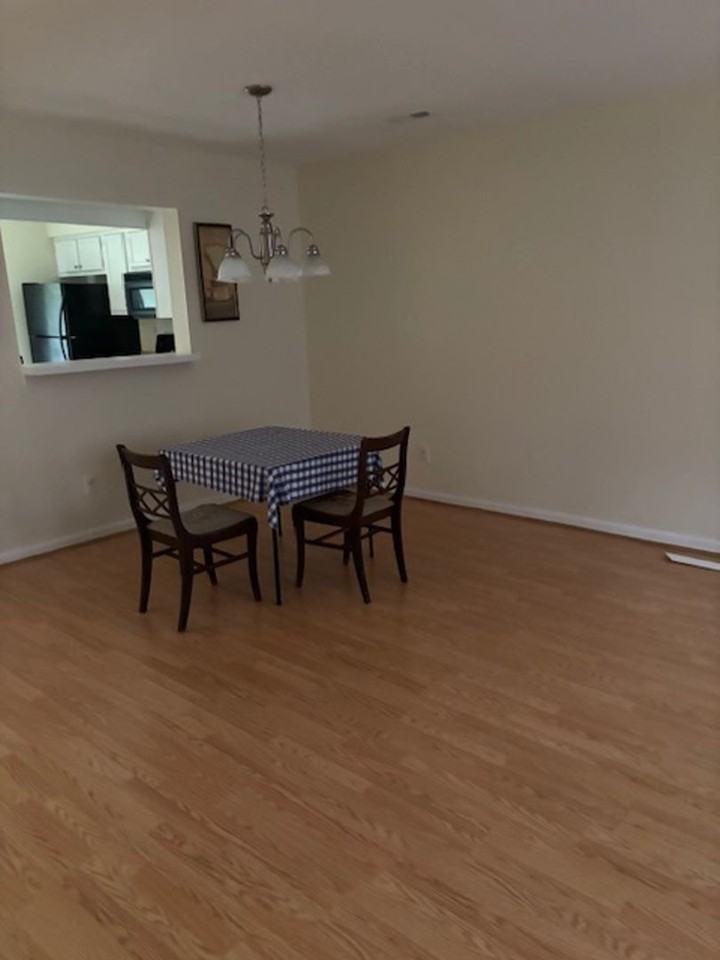 2420 Stadium Dr - Photo 6 of 15