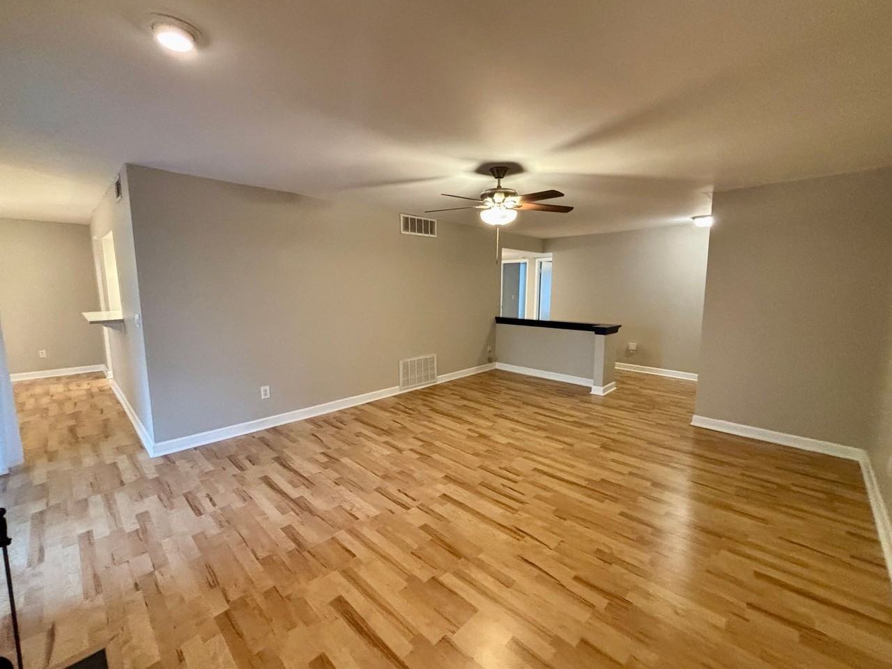 58 Rumson Ct Se - Photo 3 of 26