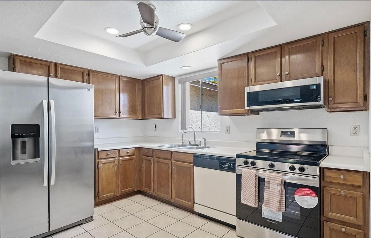 1612 Leisure World - Photo 2 of 28