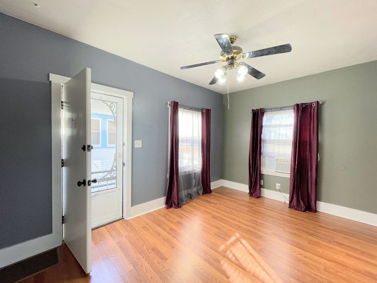 114 N Maple St - Photo 2 of 15