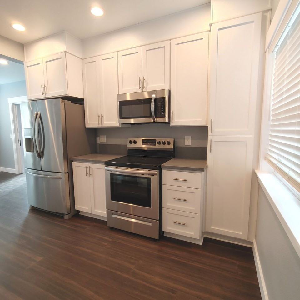 4533 Se Francis St - Photo 3 of 36