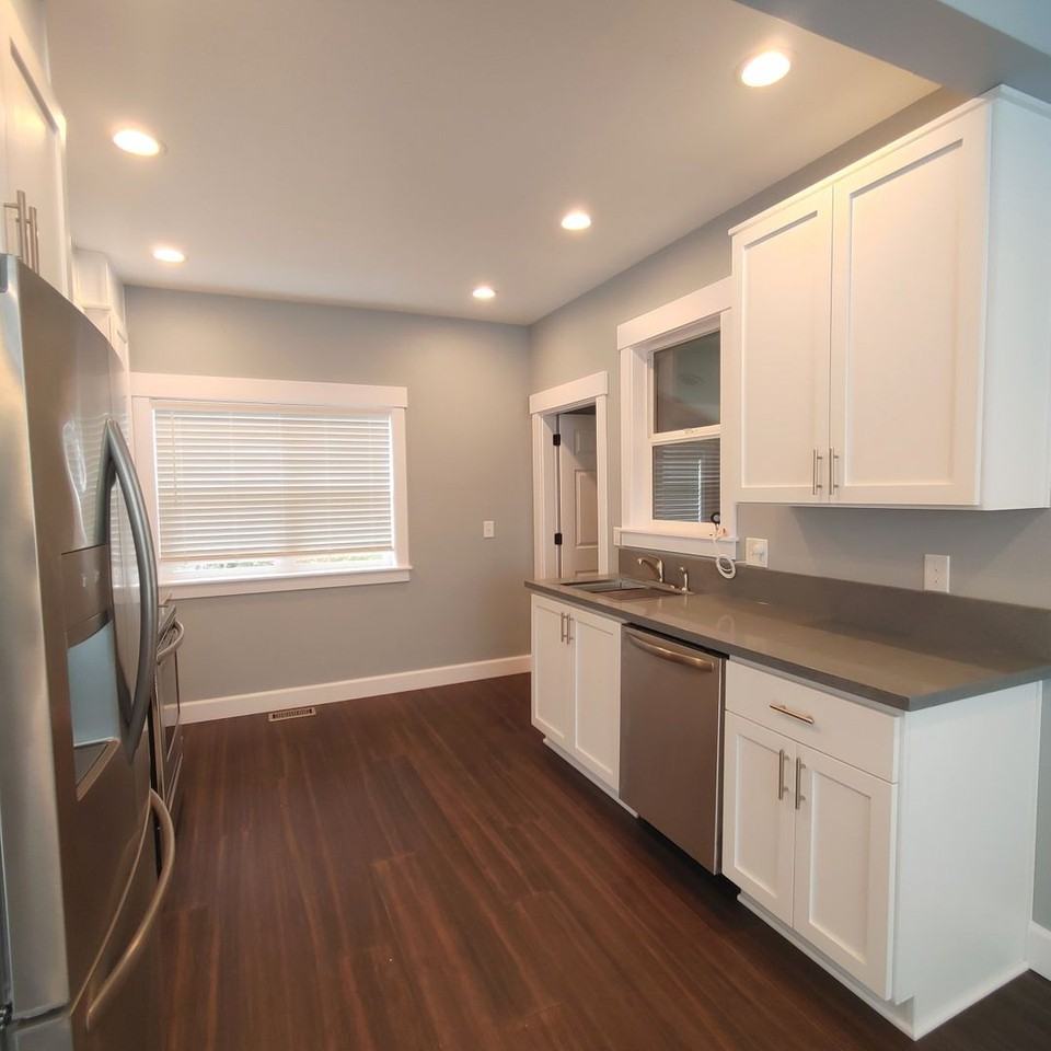 4533 Se Francis St - Photo 4 of 36