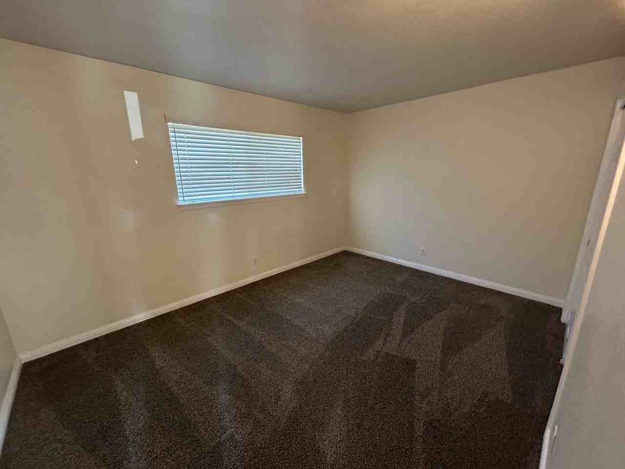 410 W Harter Ave - Photo 6 of 19