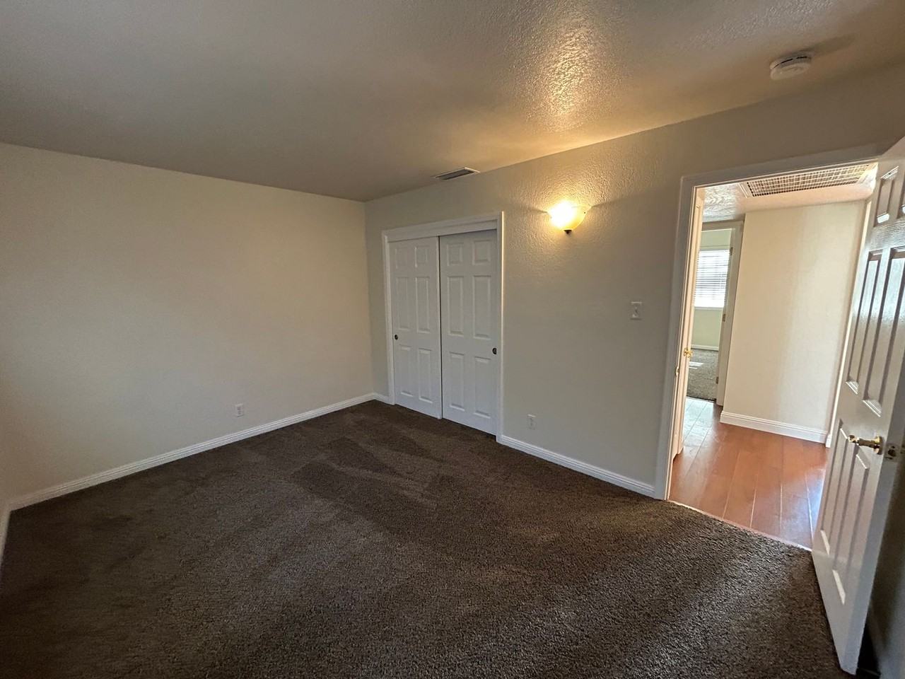 410 W Harter Ave - Photo 7 of 19