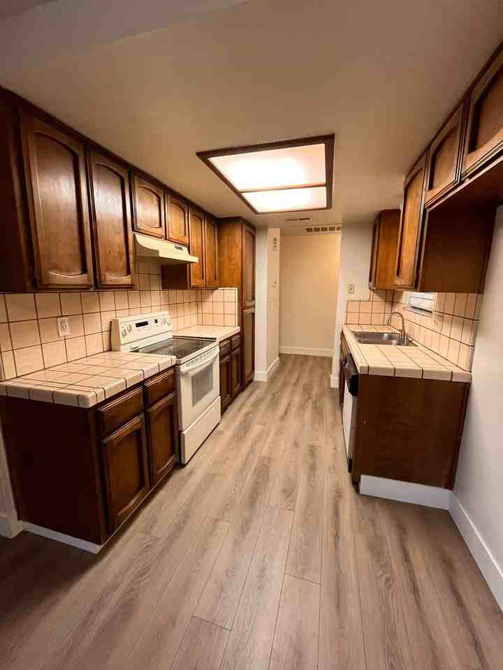 1524 Swarthmore Dr - Photo 5 of 19