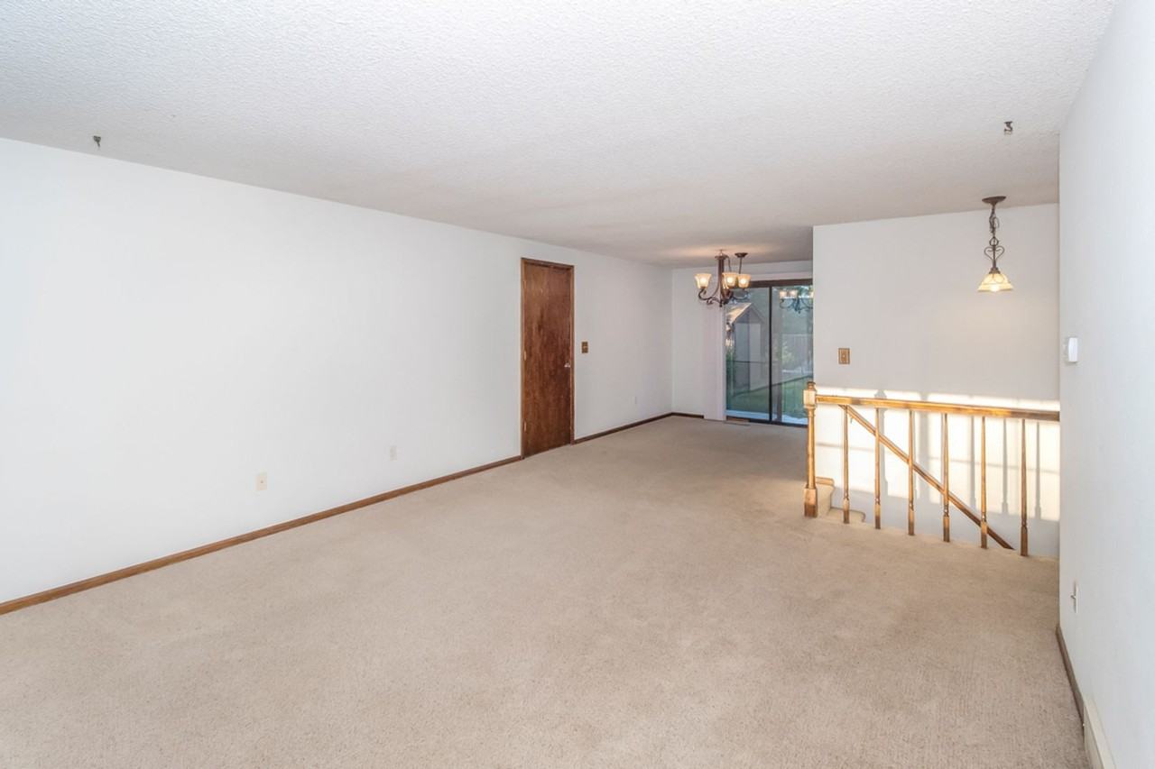 1692 S Juliana Ave - Photo 6 of 20