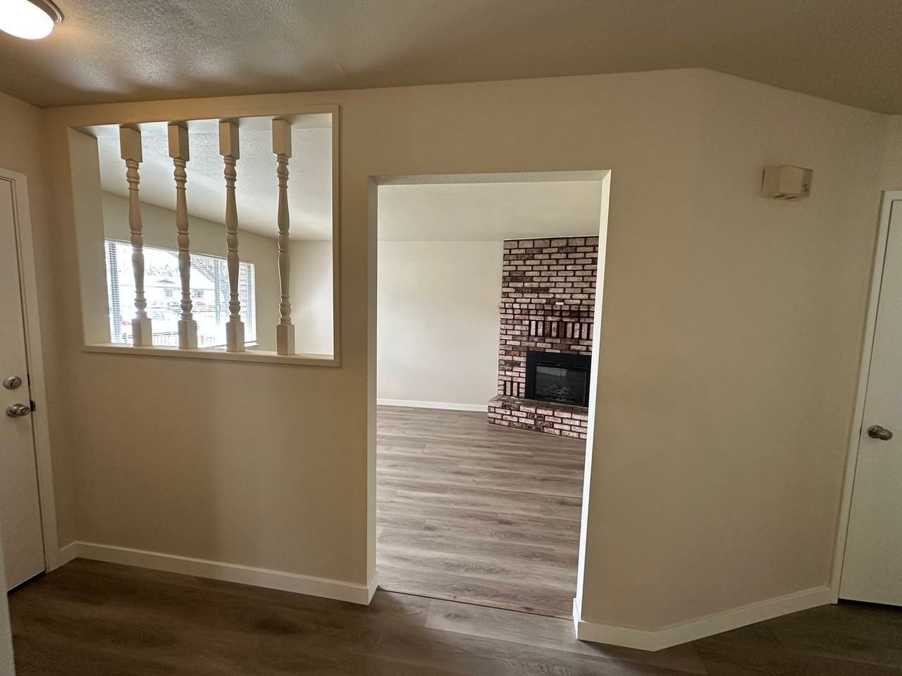 1613 Carnation Ct - Photo 6 of 33