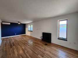 featured image of 235 Irvine St