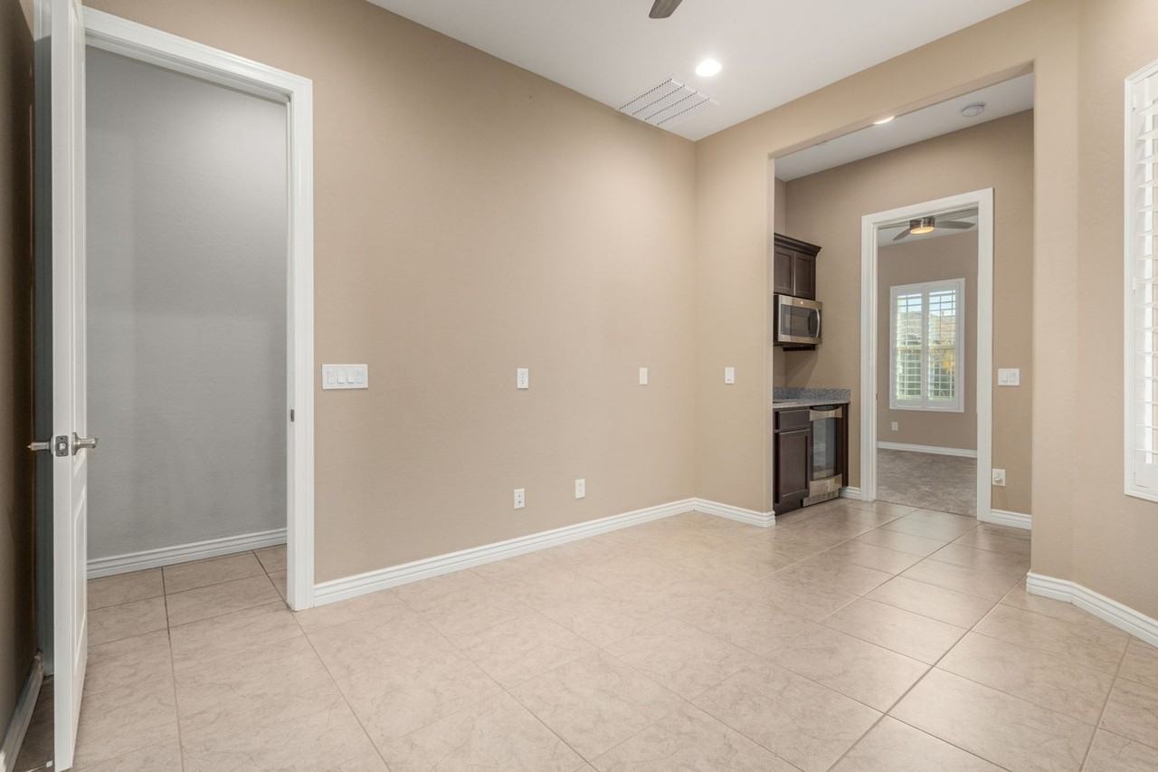 10540 E Stearn Ave - Photo 6 of 43