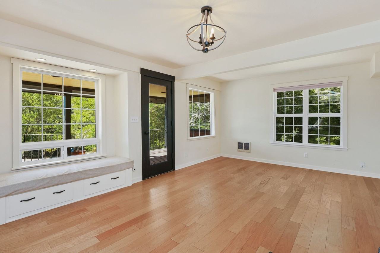 24496 Mccain Rd - Photo 2 of 32