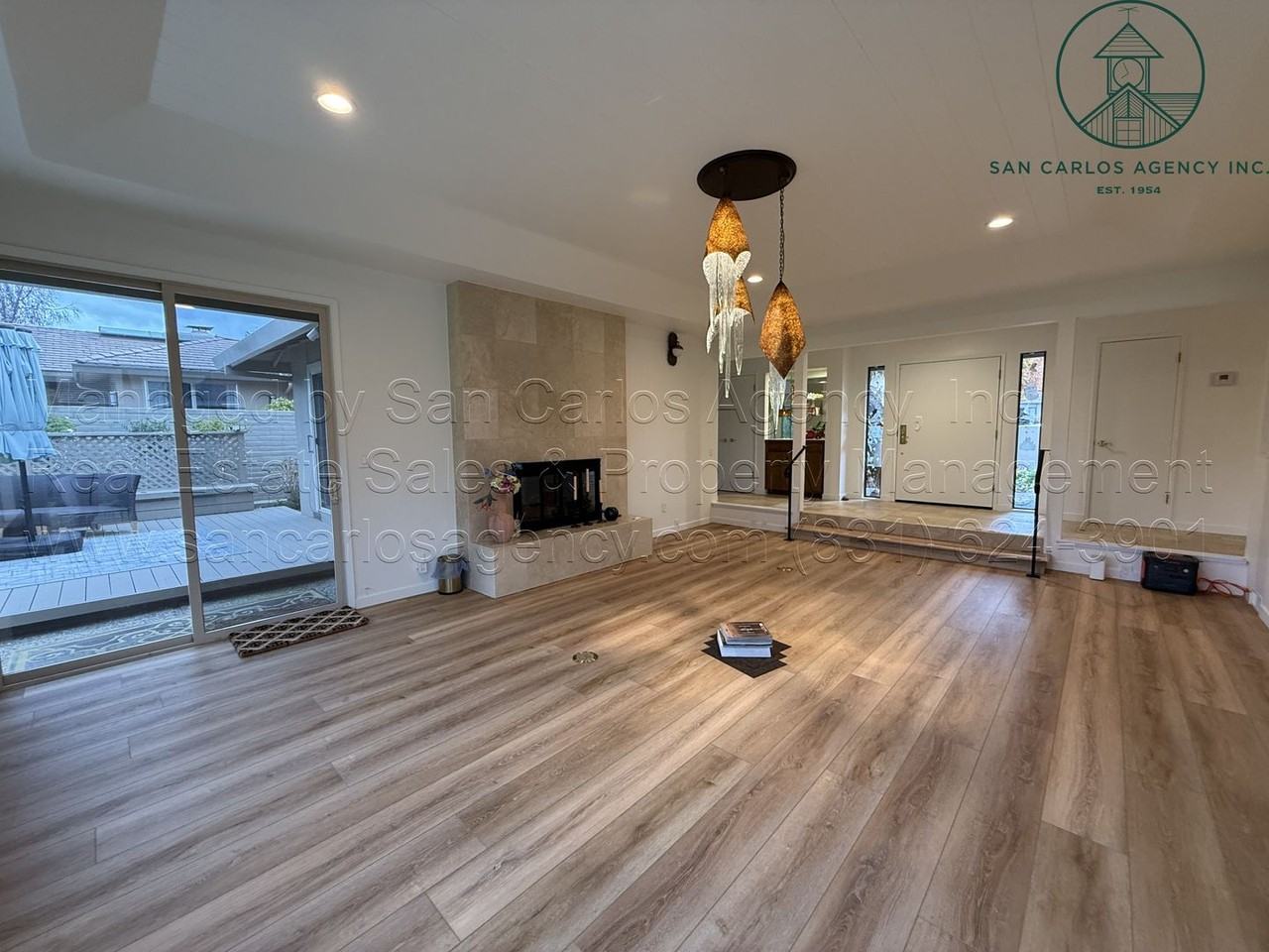 7073 Fairway Pl - Photo 5 of 25