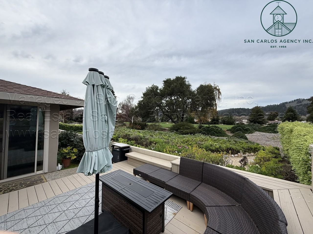 7073 Fairway Pl - Photo 7 of 25