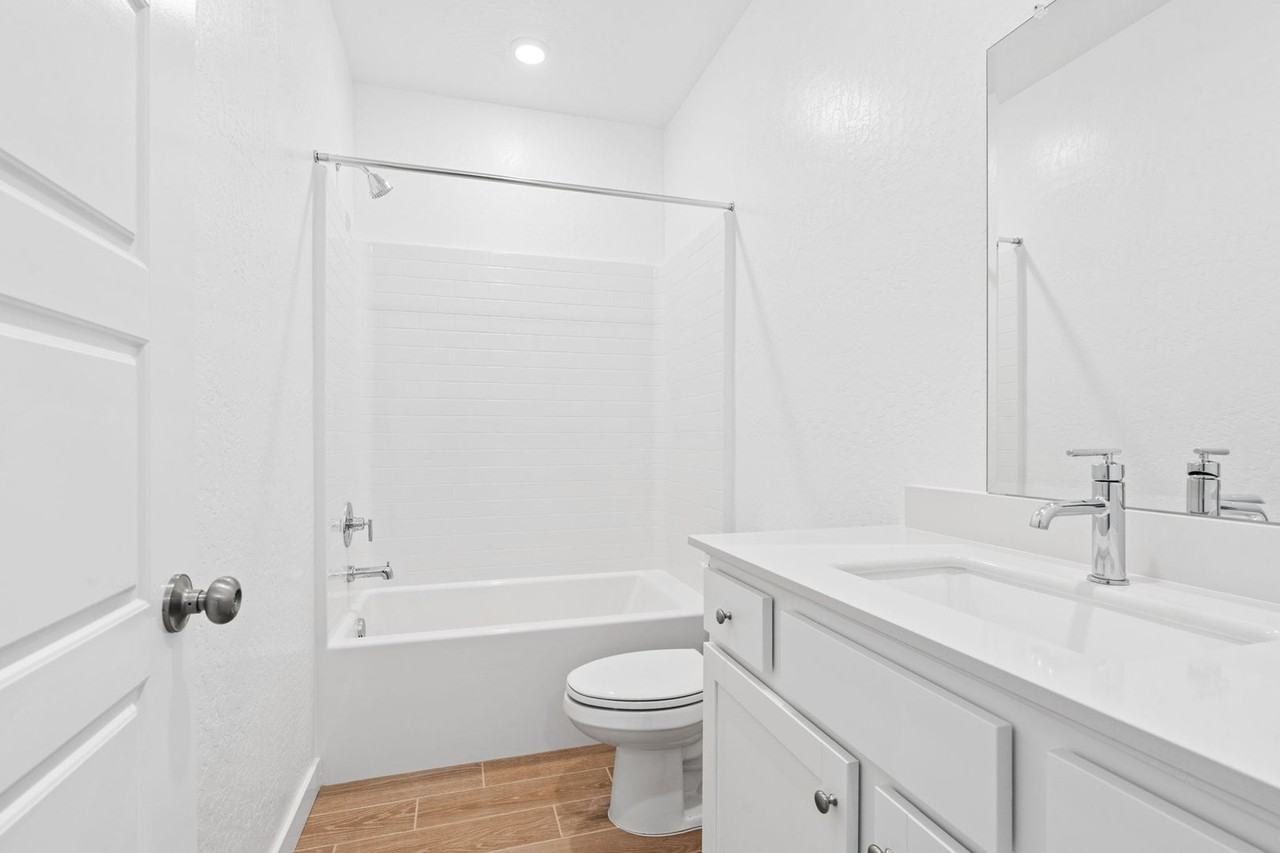 1017 Springtime Ave - Photo 4 of 13