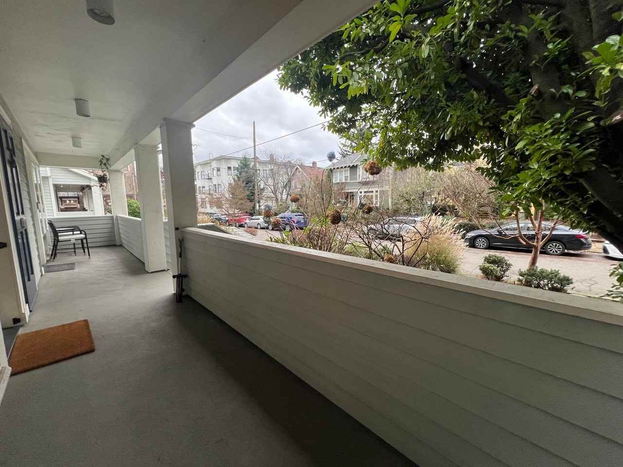 414 Malden Ave E - Photo 2 of 19