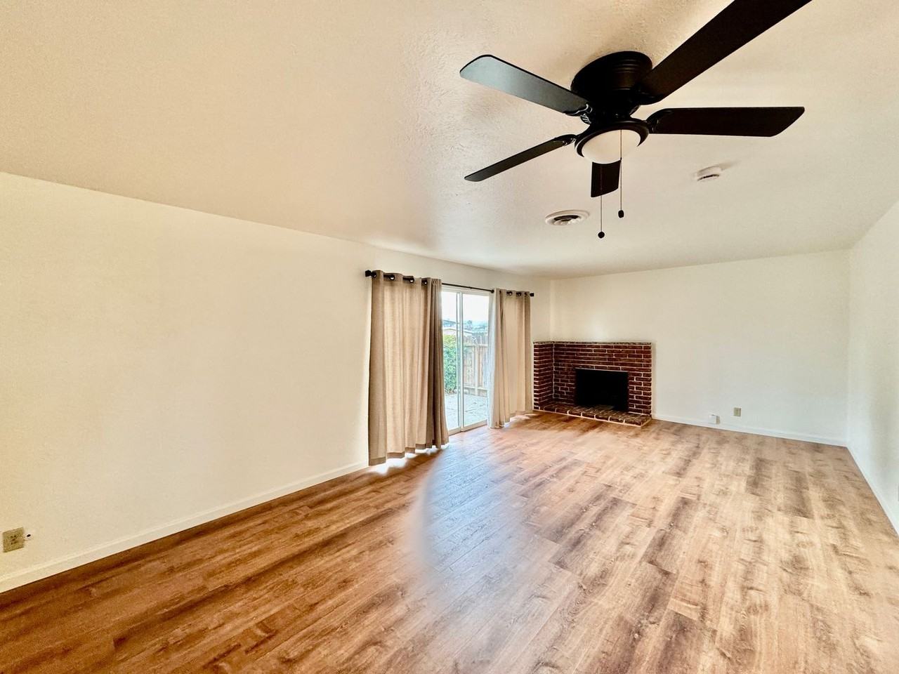 991 Granada Cir - Photo 2 of 13